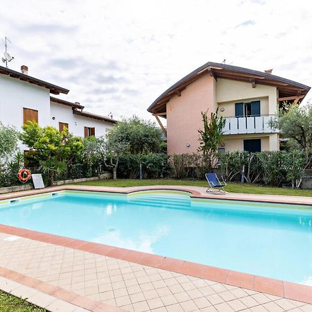 Bluemoon -Luminoso Apt Con Piscina Lazise Kültér fotó